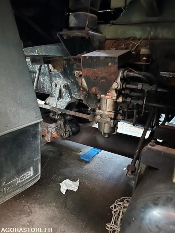 Camion plateau CAMION UNIC - 1974 / 82262 KM