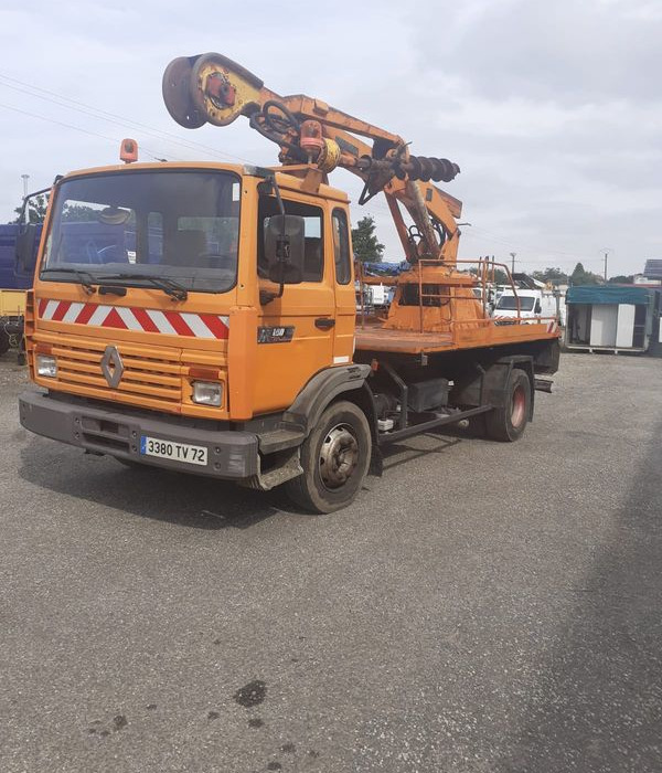 Camion plateau Camion tarieres Plantation Poteaux France Telecom