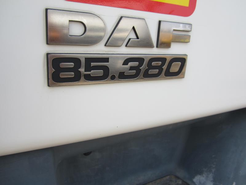 Camion plateau DAF CF85 380