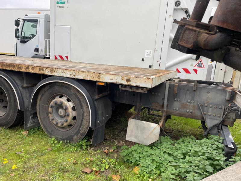 Camion plateau DAF CF 360