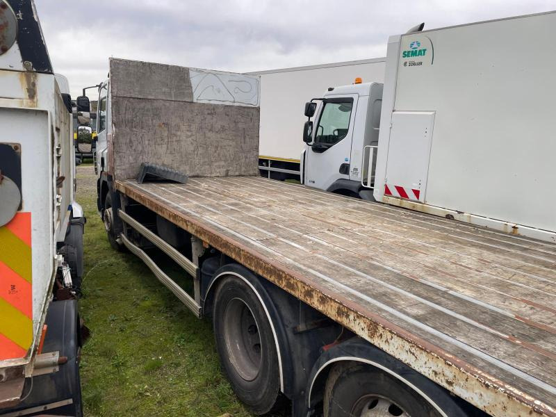 Camion plateau DAF CF 360