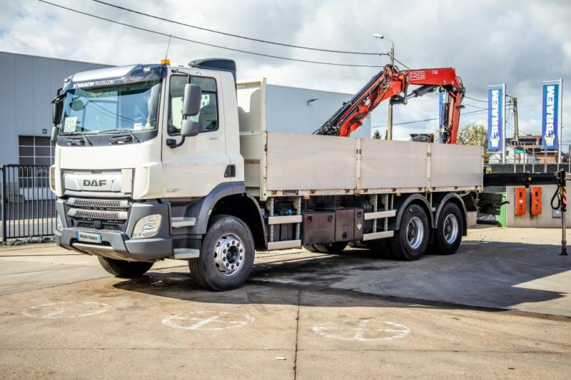 Camion plateau DAF CF 450-6X4+FASSI18T/M(3EXT)-78500KM
