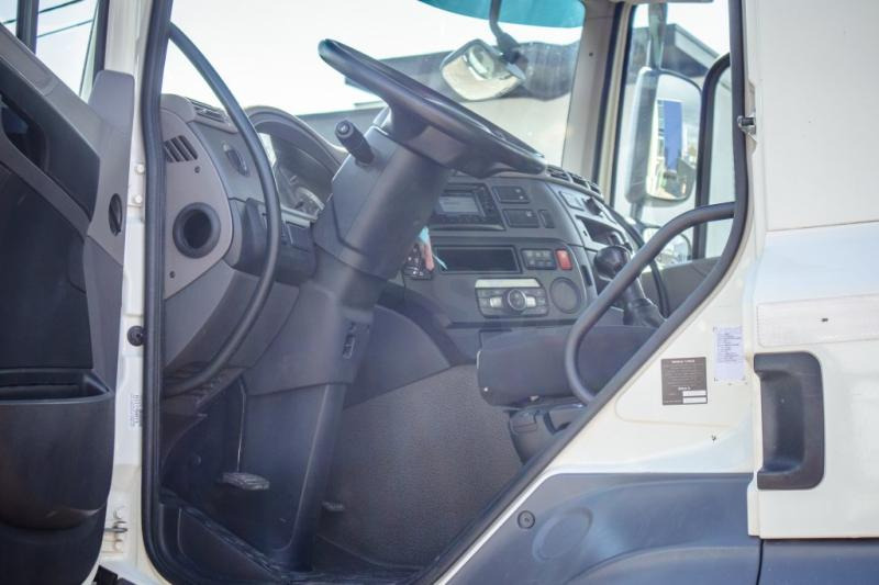 Camion plateau DAF CF 450-6X4+FASSI18T/M(3EXT)-78500KM
