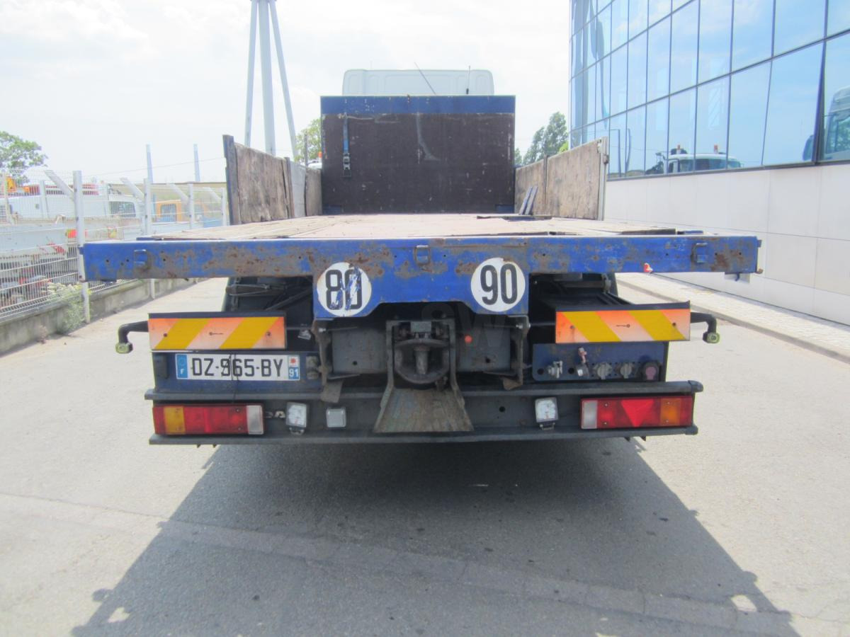 Camion plateau DAF XF105 460