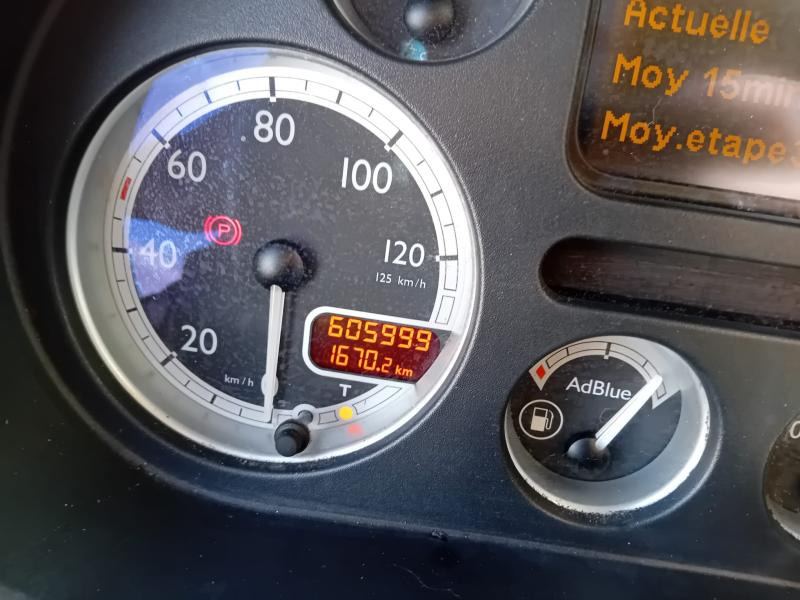 Camion plateau DAF XF105 460