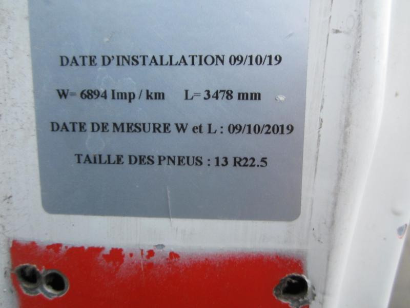 Camion plateau MAN TGA