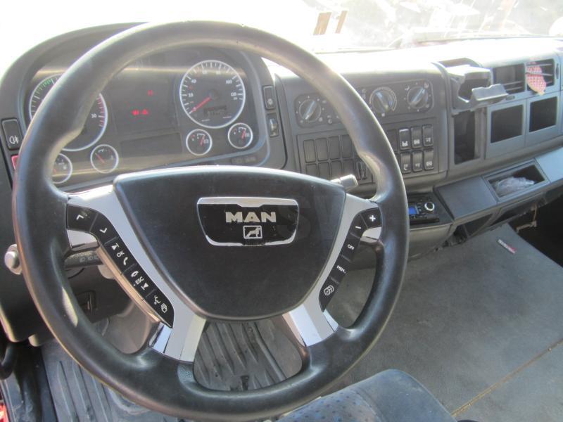 Camion plateau MAN TGA 26.430