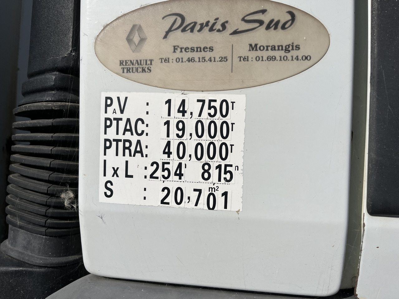 Camion plateau RENAULT Kerax 370dci 4x4 plateau grue Palfinger pk29002