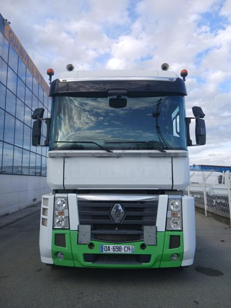 Camion plateau Renault Magnum 440 DXI