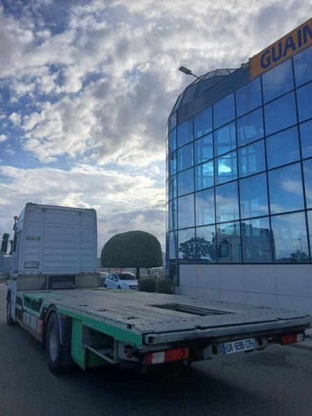 Camion plateau Renault Magnum 440 DXI