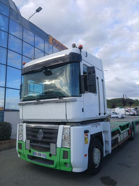 Camion plateau Renault Magnum 440 DXI