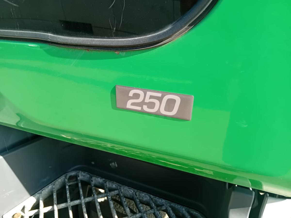 Camion plateau Renault Premium 250