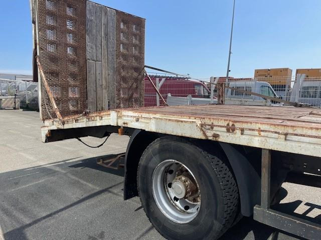 Camion plateau Renault Premium 250