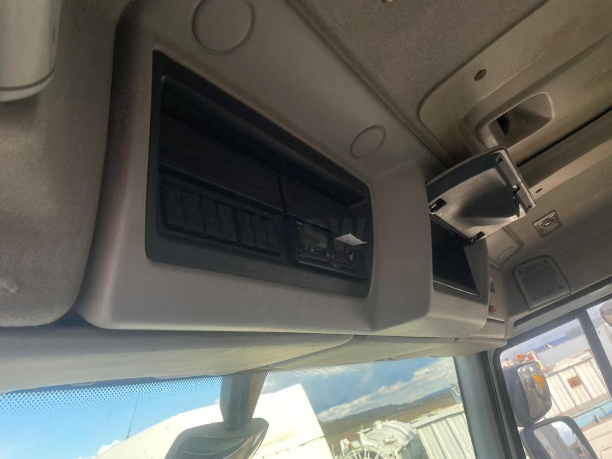 Camion plateau Renault Premium Lander 380.26 DXI