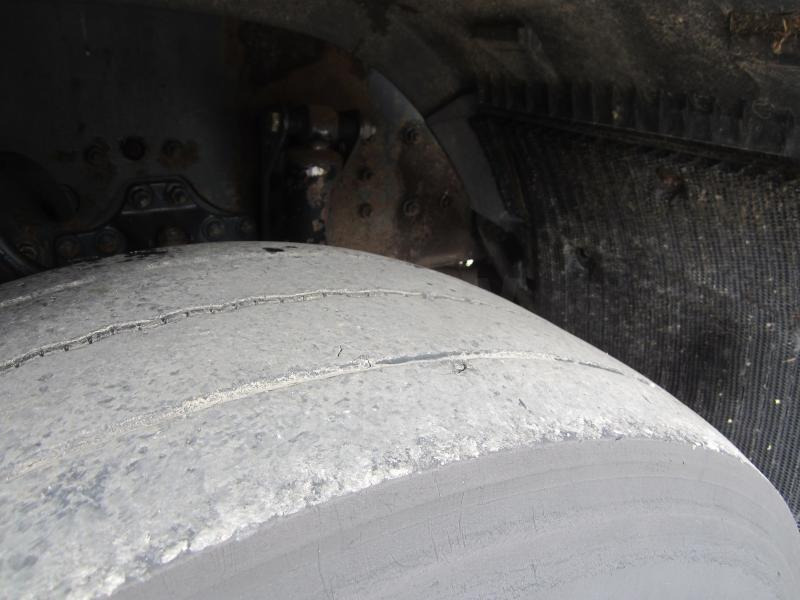 Camion plateau Volvo FH 520