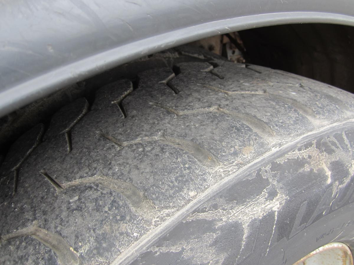 Camion plateau Volvo FH 520