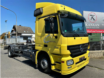 Camion porte-conteneur/ caisse mobile Mercedes-Benz 1832 L Actros BDF Fahrschule 300Tm !44/46/2541)