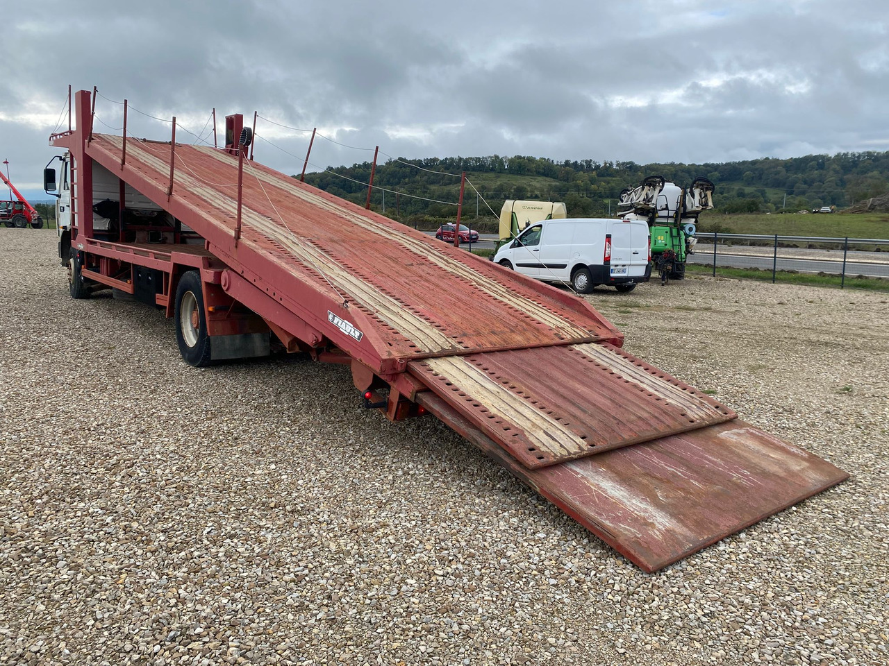 Camion porte-voitures RENAULT GR 280