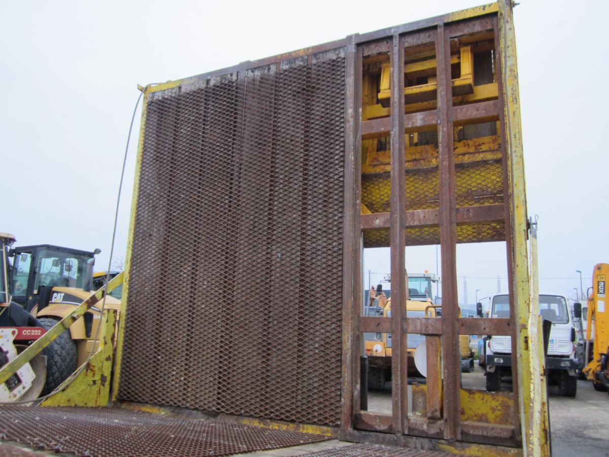 Camion porte-voitures Renault Premium