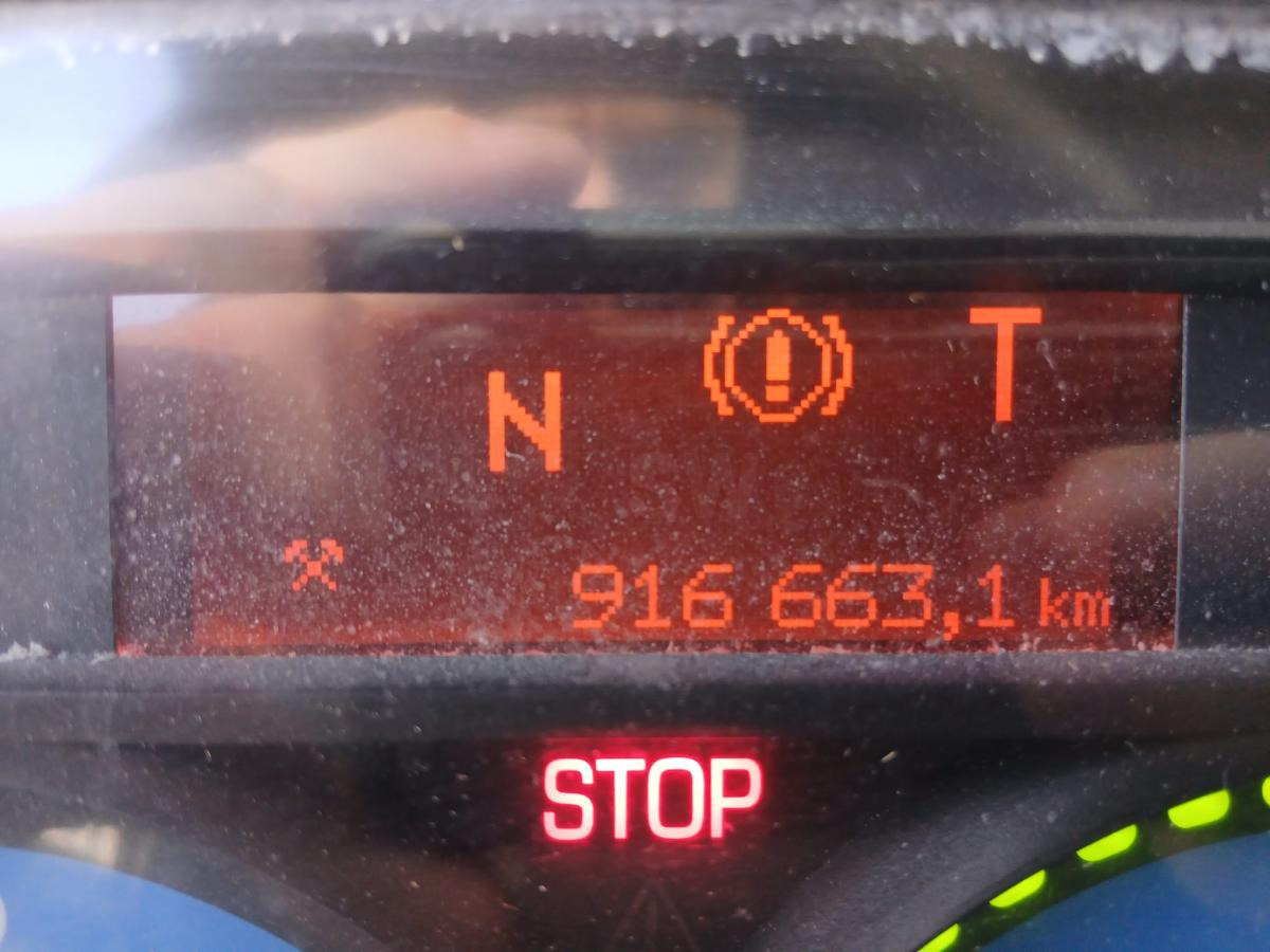 Camion porte-voitures Renault Premium 420 DCI