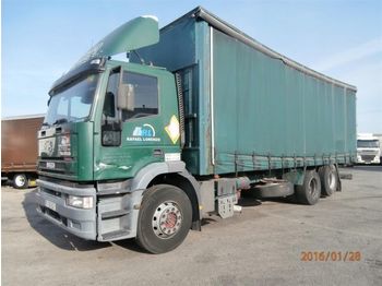 Camion pour le transport de boissons IVECO MH260E31