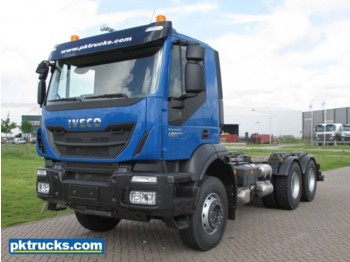 Châssis cabine Iveco Trakker AD260T45P