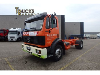 Châssis cabine Mercedes-Benz SK 1831 + Manual + PTO + Engine Defect