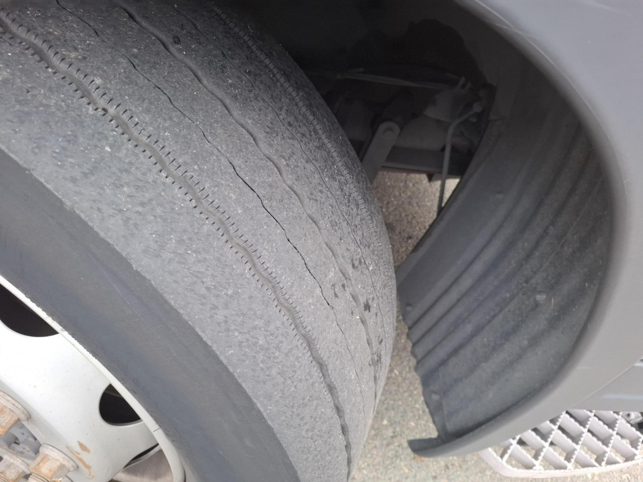 Châssis cabine SCANIA P 250 DB4x2MLA