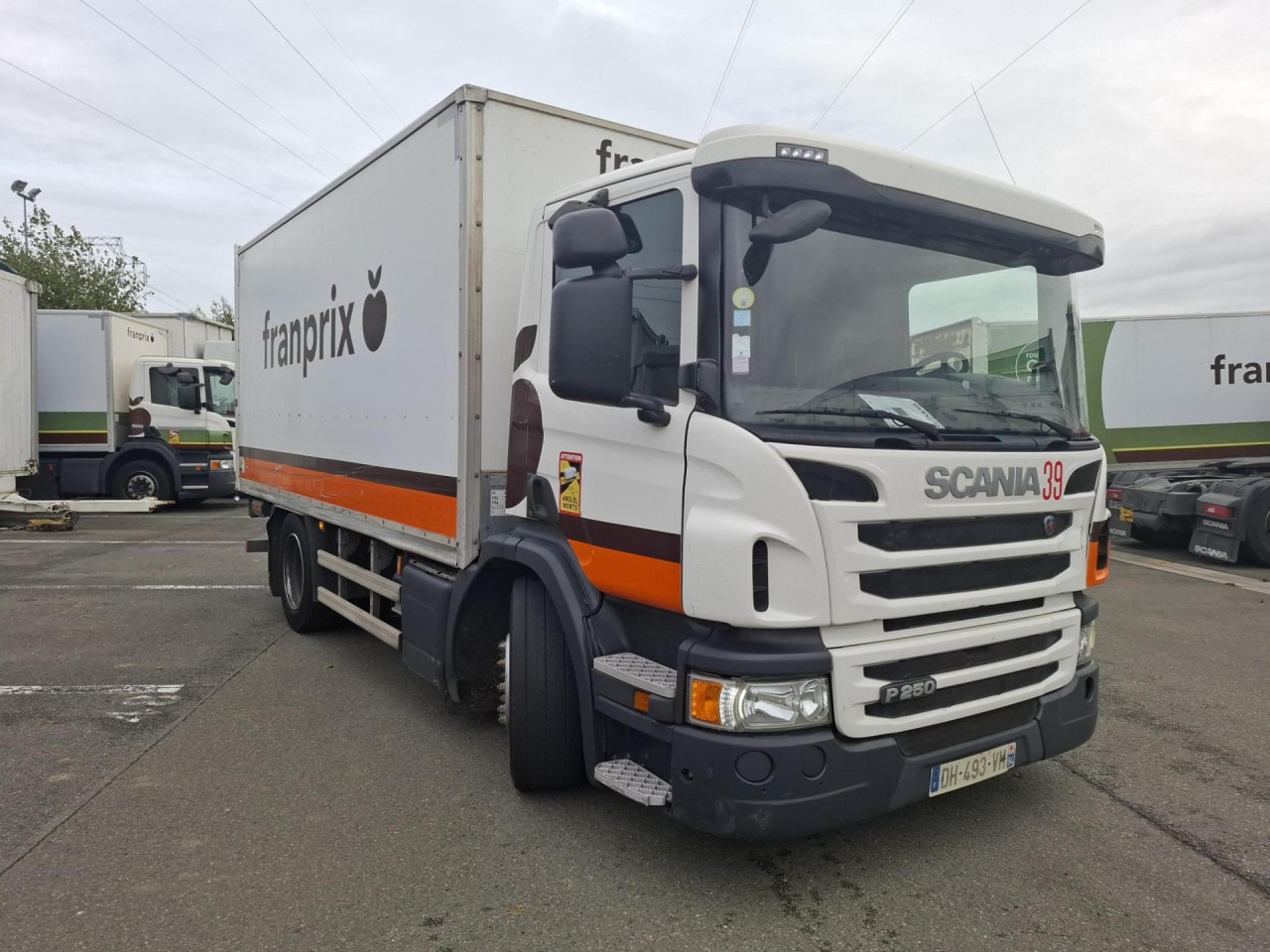 Châssis cabine SCANIA P 250 DB4x2MLA