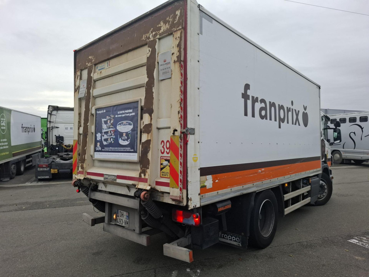 Châssis cabine SCANIA P 250 DB4x2MLA
