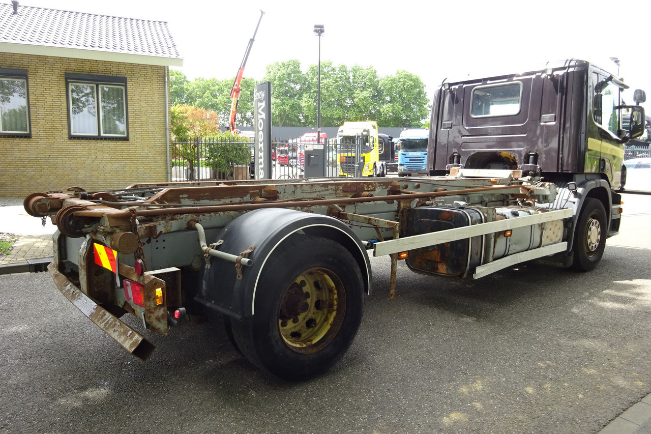 Châssis cabine Scania P230 Cp16