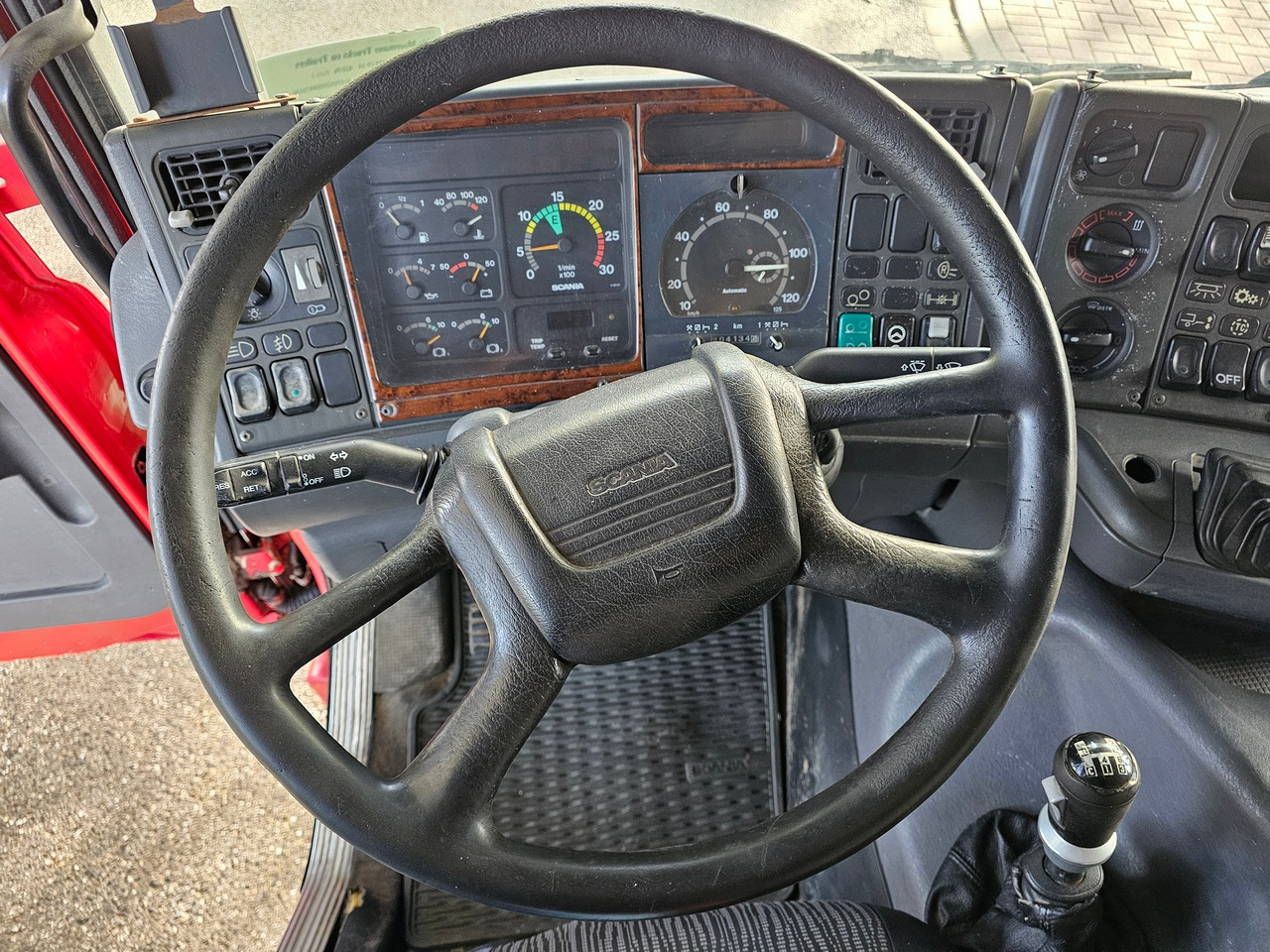 Châssis cabine Scania P 124G 420 6x2*4 Chassis