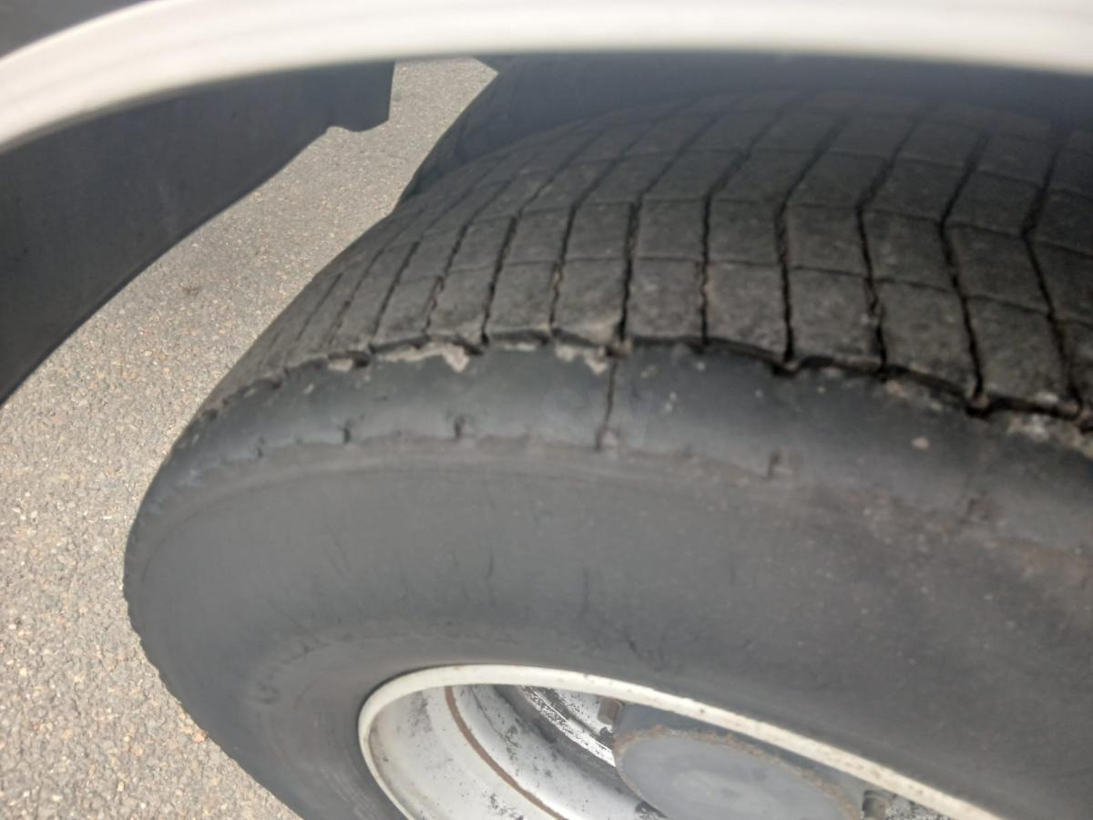 Châssis cabine Volvo FL 260