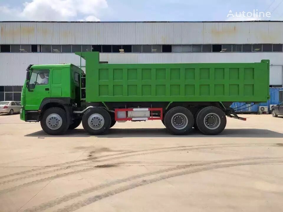 Camion benne HOWO 8x4 drive 12 wheeled tipper truck green color sinotruk dumper: photos 3