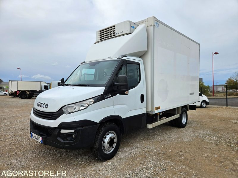 Camion IVECO DAILY 72C21 PORTE VIANDE FRIGORIFIQUE - 2017