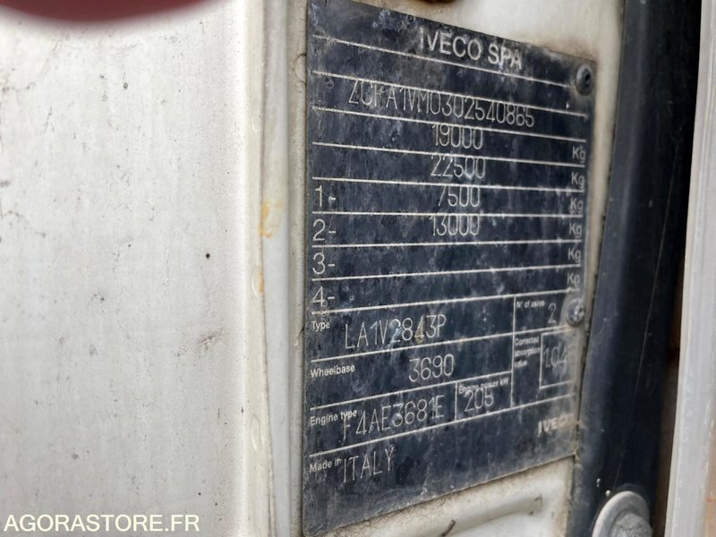 Camion Iveco 190EL28 19t citerne - 2008 - 640748kms - export only