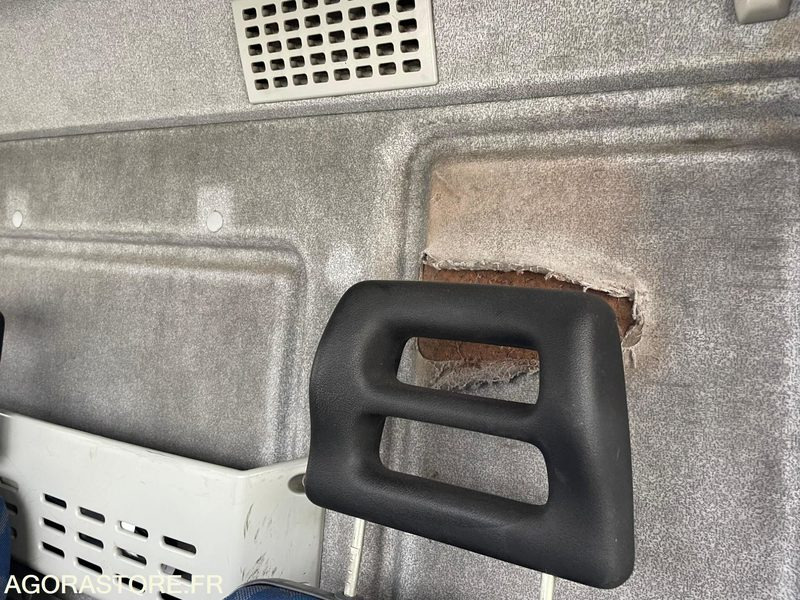 Camion Iveco 190EL28 19t citerne - 2008 - 640748kms - export only