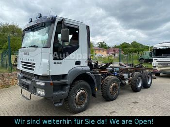 Châssis cabine Iveco Trakker 380 4-Achser  Fahrgestell Tankwagen: photos 1