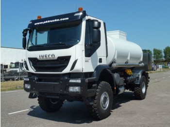 Camion neuf Iveco Trakker AD190T38WH 4x4 Ravasini Fuel tank: photos 1