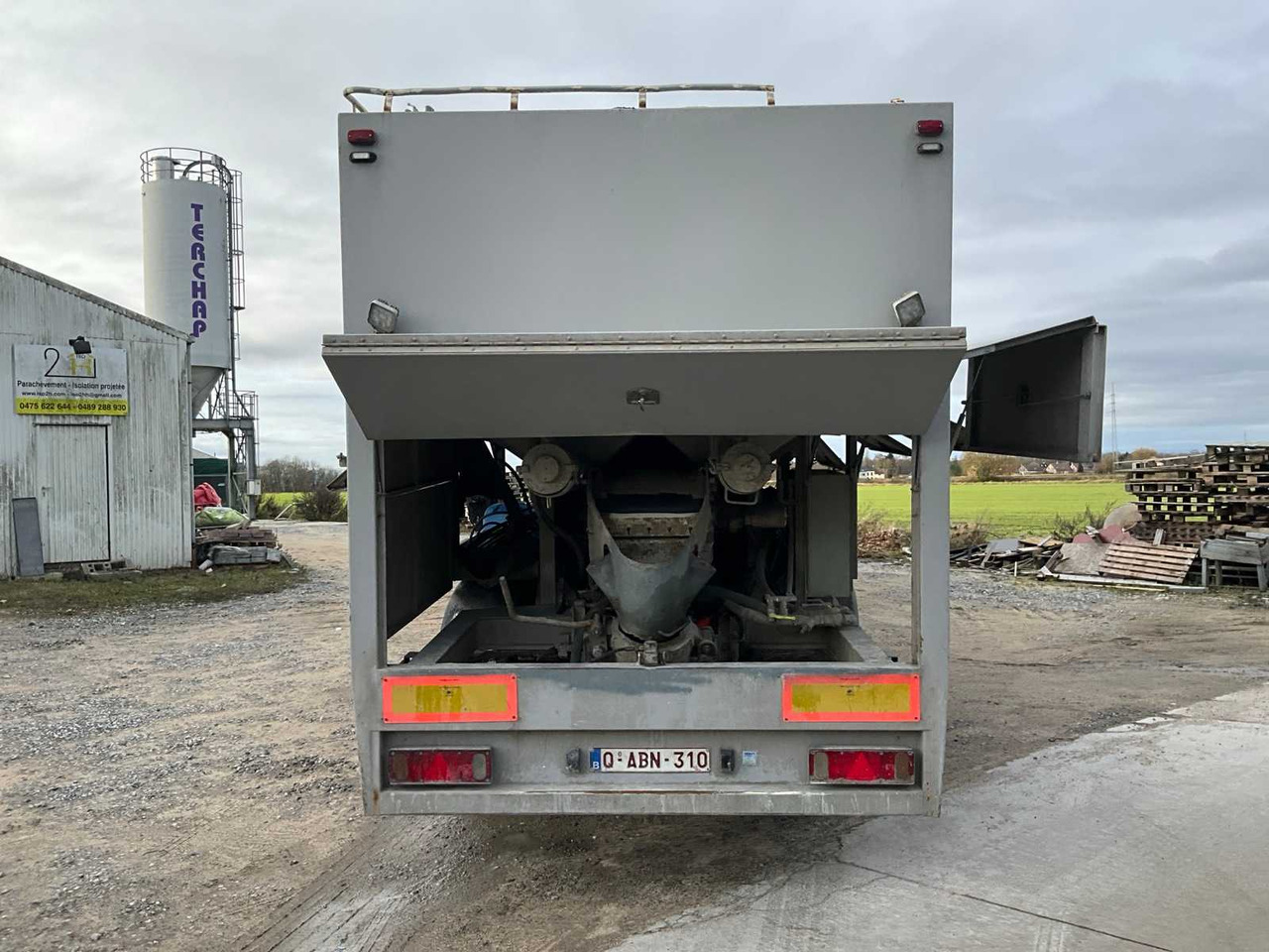 Camion KWB P-393-STI-H3 CHAPEOPLEGGER