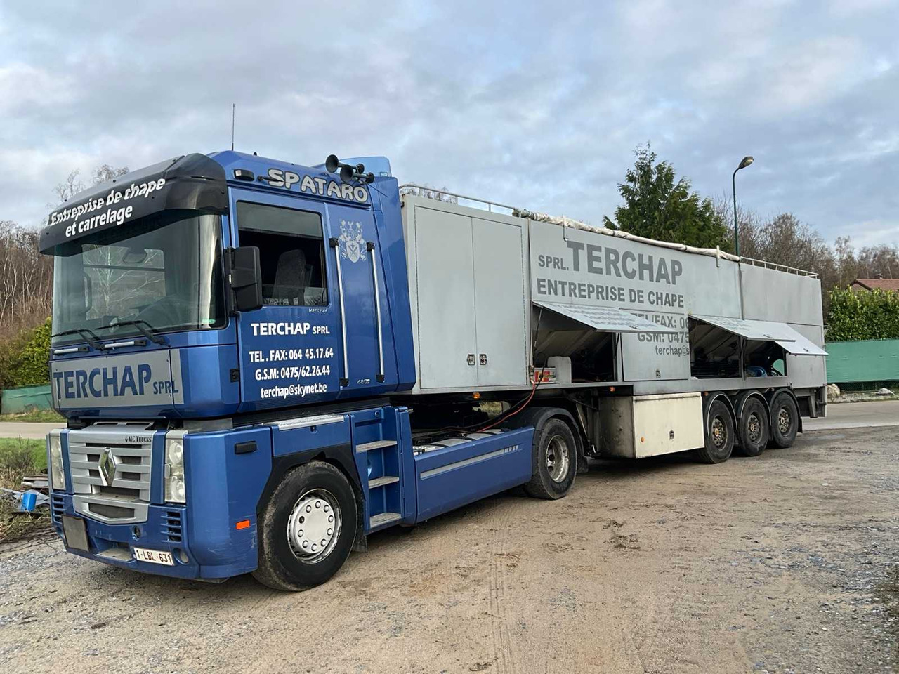 Camion KWB P-393-STI-H3 CHAPEOPLEGGER