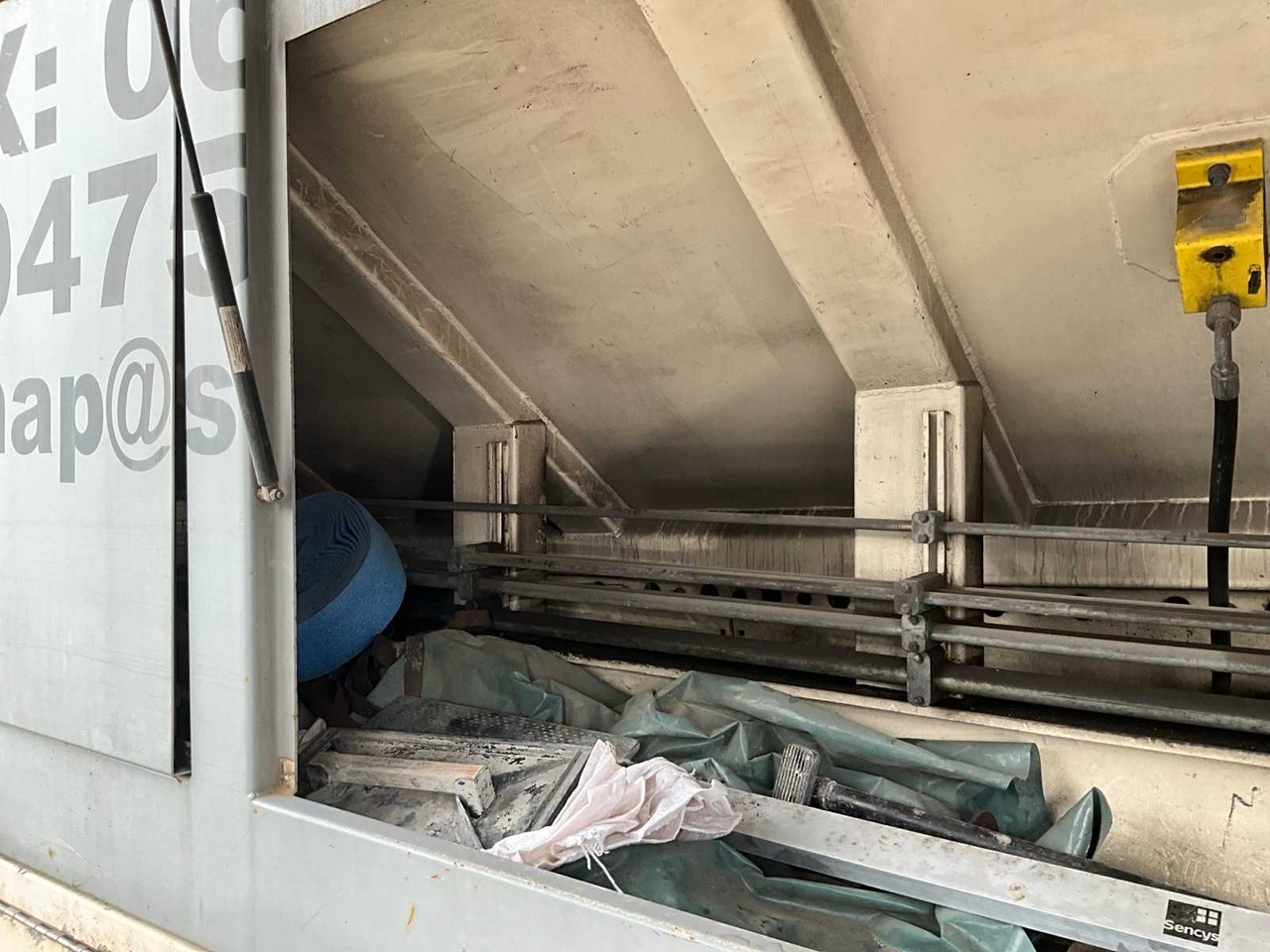 Camion KWB P-393-STI-H3 CHAPEOPLEGGER