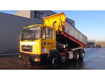 Camion benne MAN 26.403 (BIG AXLE / FULL STEEL SUSPENSION / ZF-GEARBOX / 10 TIRES / EURO2): photos 1