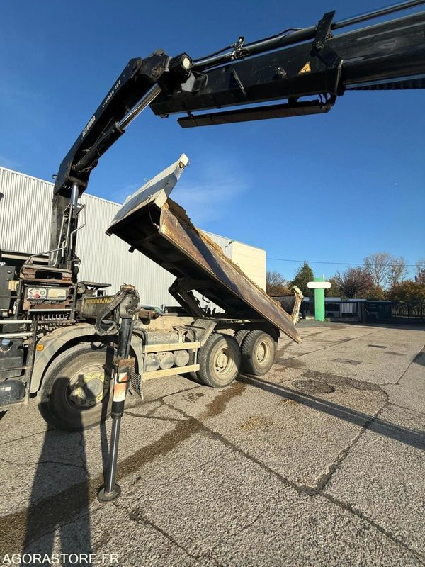 Camion MAN 8x4 - 32-400 BiBenne grue - 11.2014 / 375000 KM