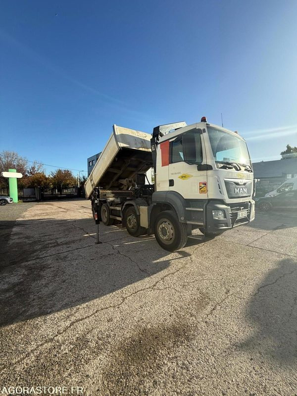 Camion MAN 8x4 - 32-400 BiBenne grue - 11.2014 / 375000 KM