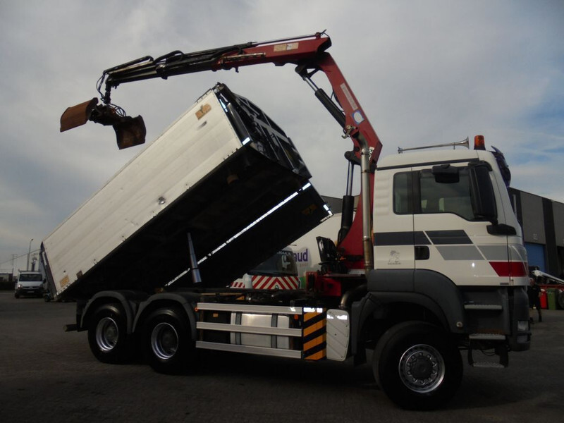Camion benne, Camion grue MAN TGS 33.440 DISCOUNTED from 59.950,- !!! + Euro 5 + 6X6 + HMF 2420 Crane + Kipper + remote: photos 10