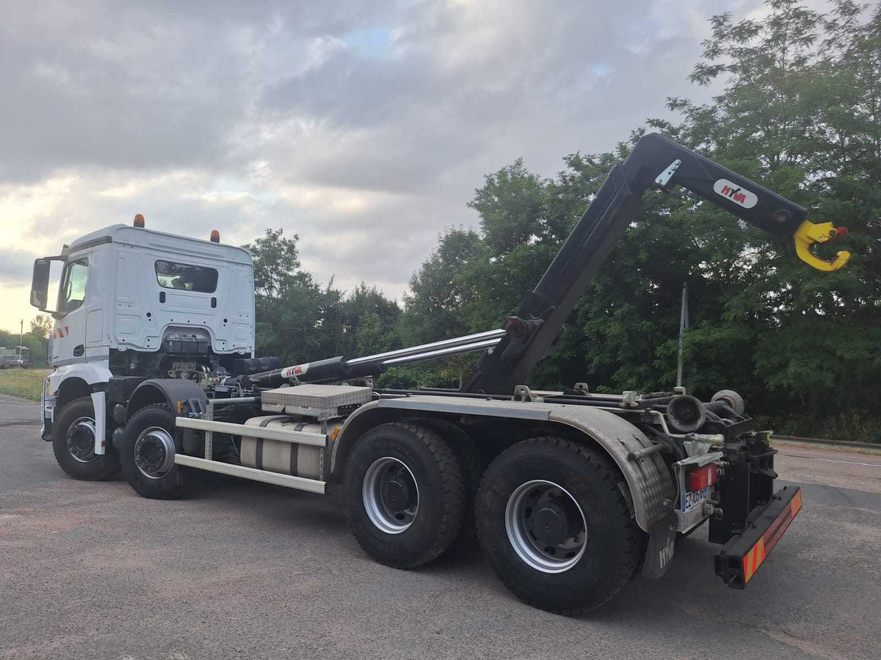 Camion MERCEDES - 2018 - ACTROS 3248 - 8X4 AMPLIROLL TRUCK