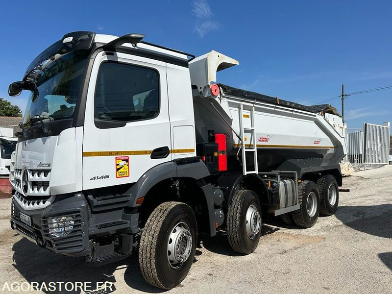 Camion MERCEDES AROCS 4146, BENNE ARRIERE MARREL, BOÎTE AUTO