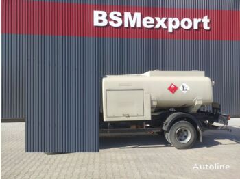 Camion citerne pour transport de carburant MERCEDES-BENZ Aluminium 4300L: photos 1