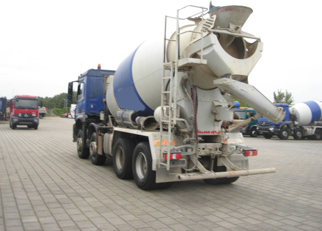 Camion MERCEDES-BENZ Arocs 3240 B Betonmischer Stetter